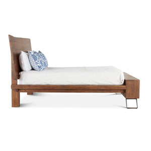 Nottingham Queen Bed in Walnut Finish