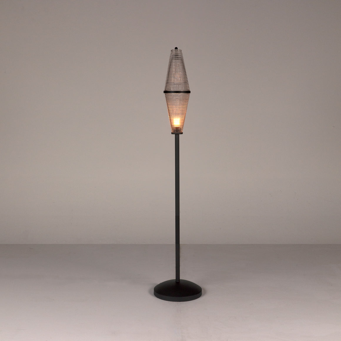 Petra Floor Lamp, Matte Black