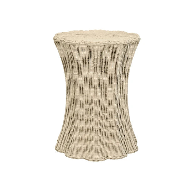 MAGGIE Round Occasional Table With Scalloped Edges In Natural Rattan