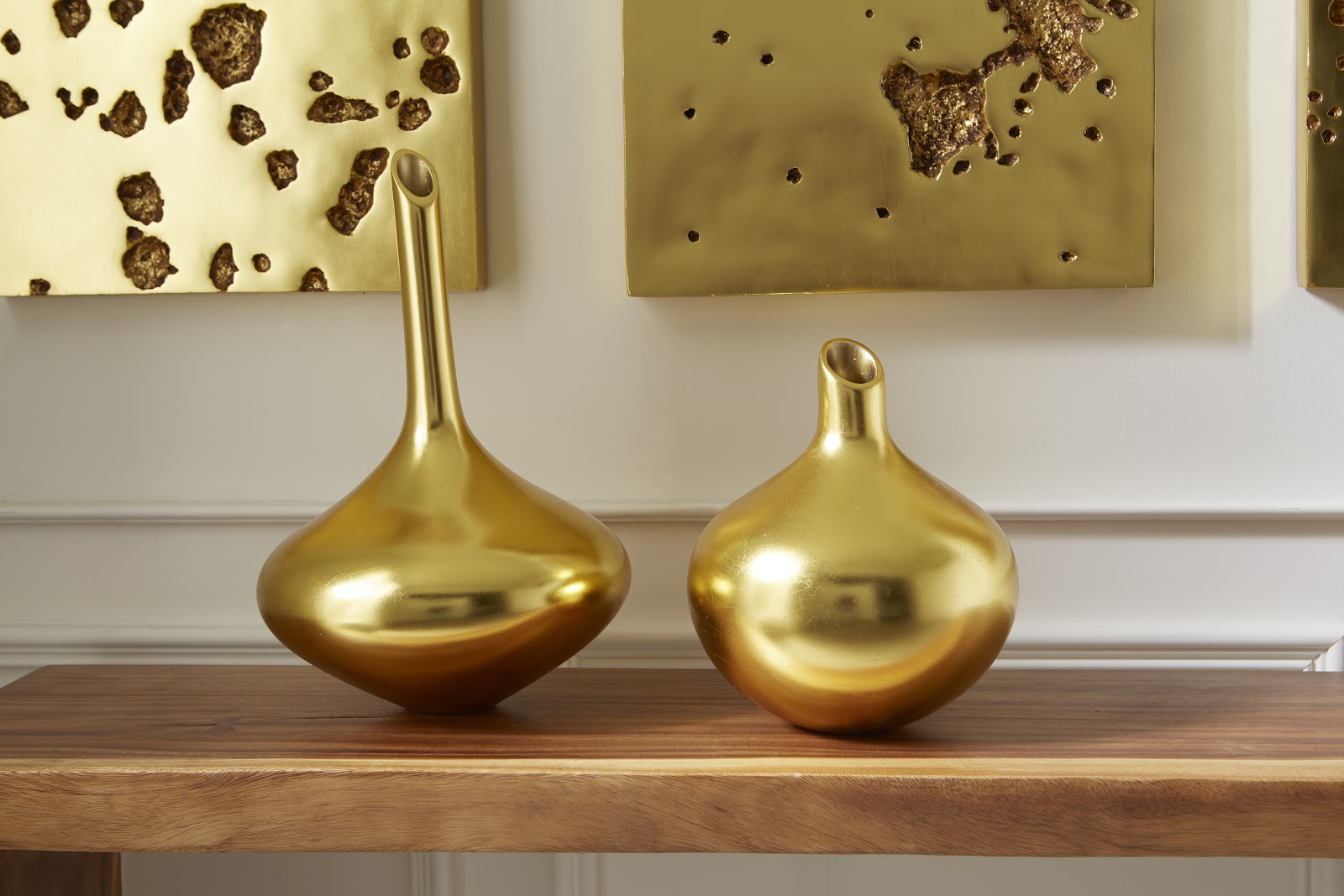 Katha Vase, Gold Leaf