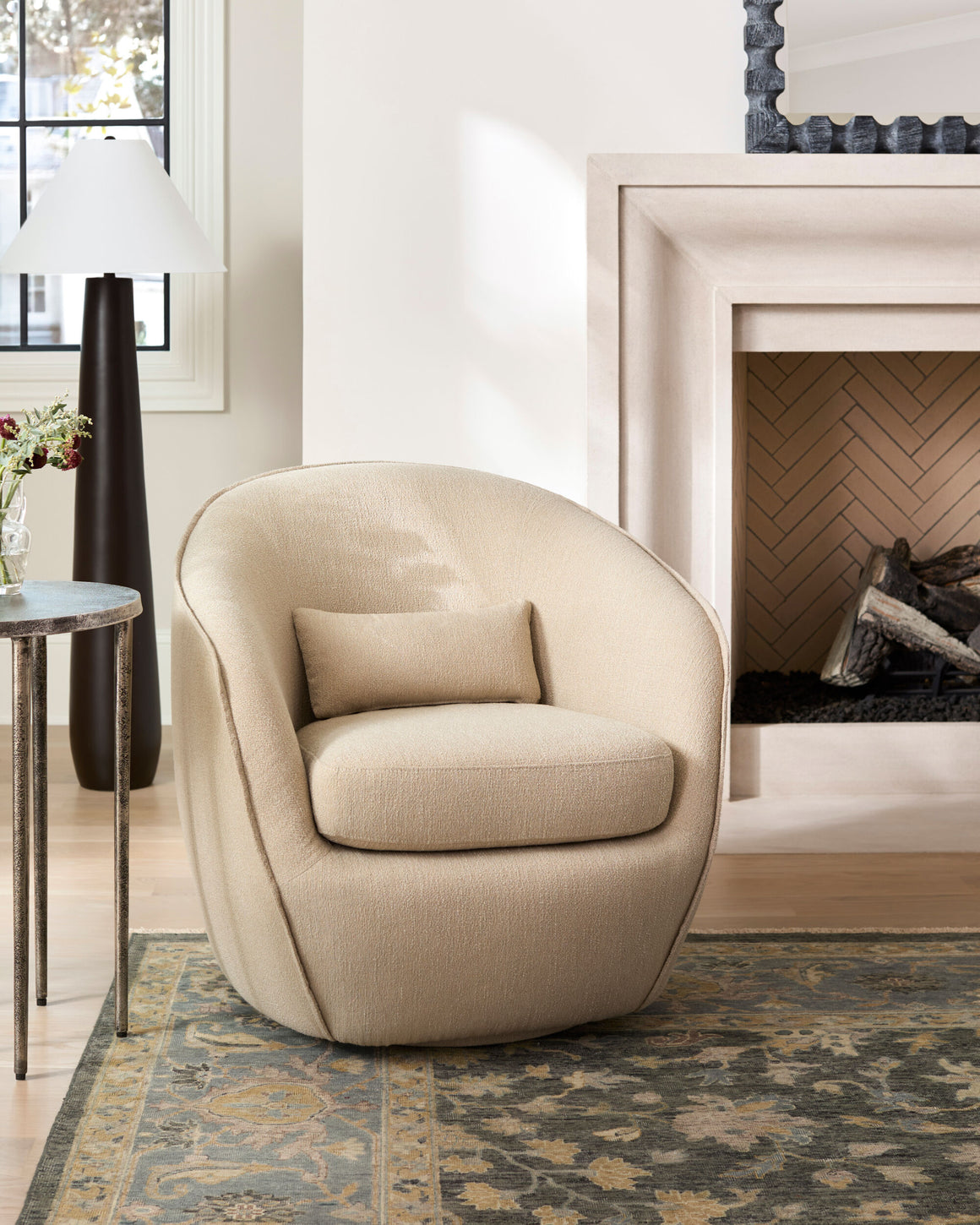 Surya Ariah ARIA-001 Swivel Chair