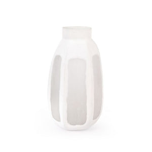 Helsinki Large Vase, Powder White | Helsinki Collection | Villa & House