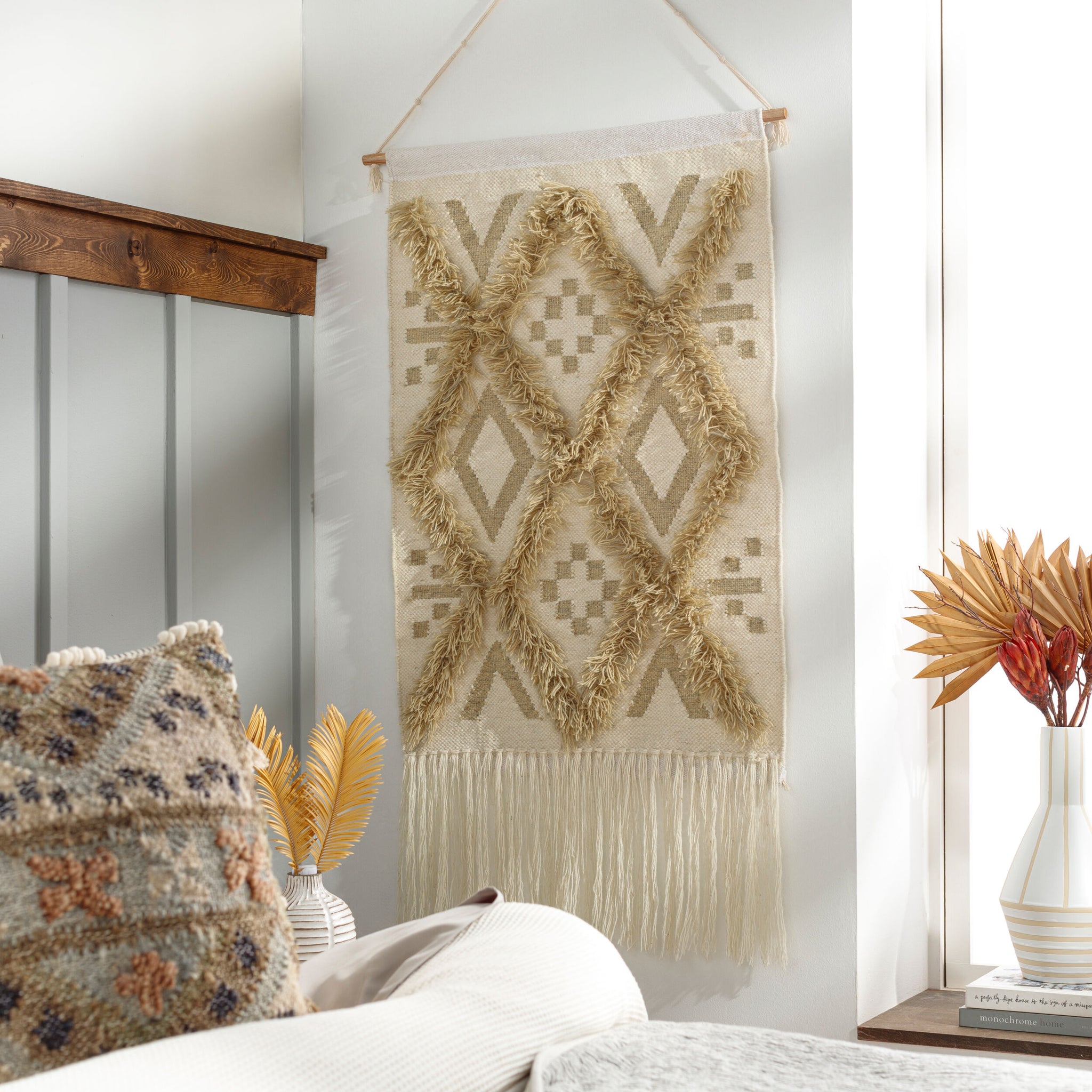 Surya Helena HNA-1004 Wall Hanging
