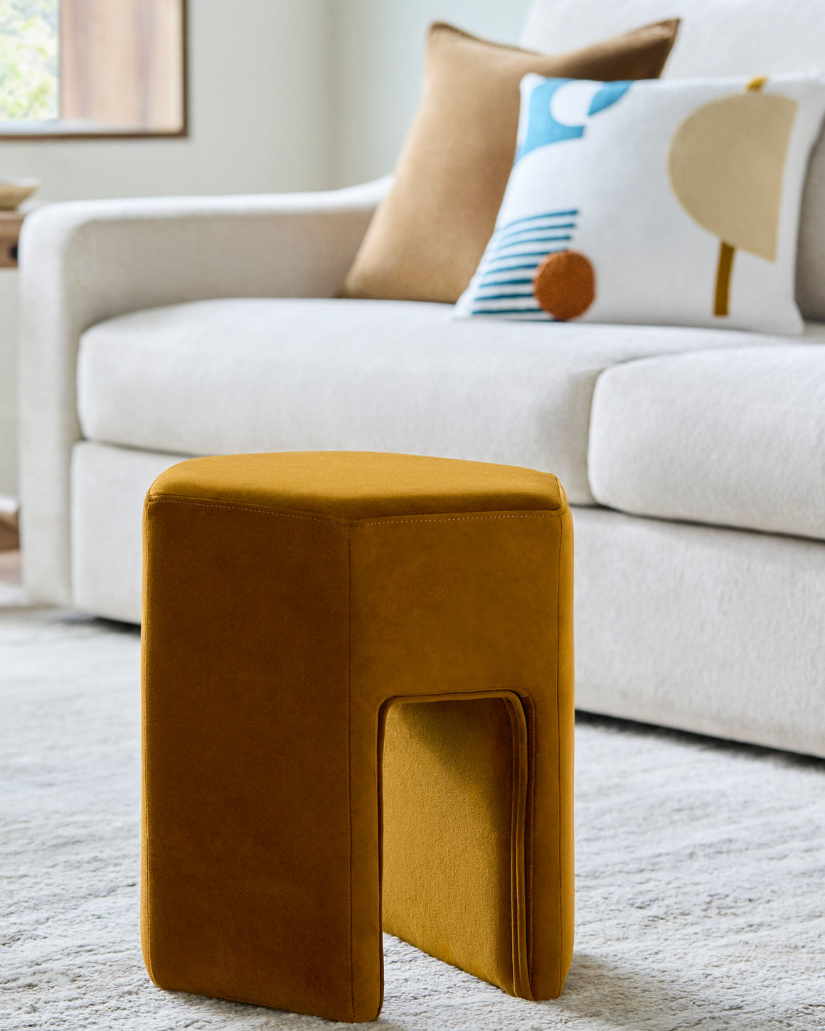 Surya Kaden KADN-001 Ottoman