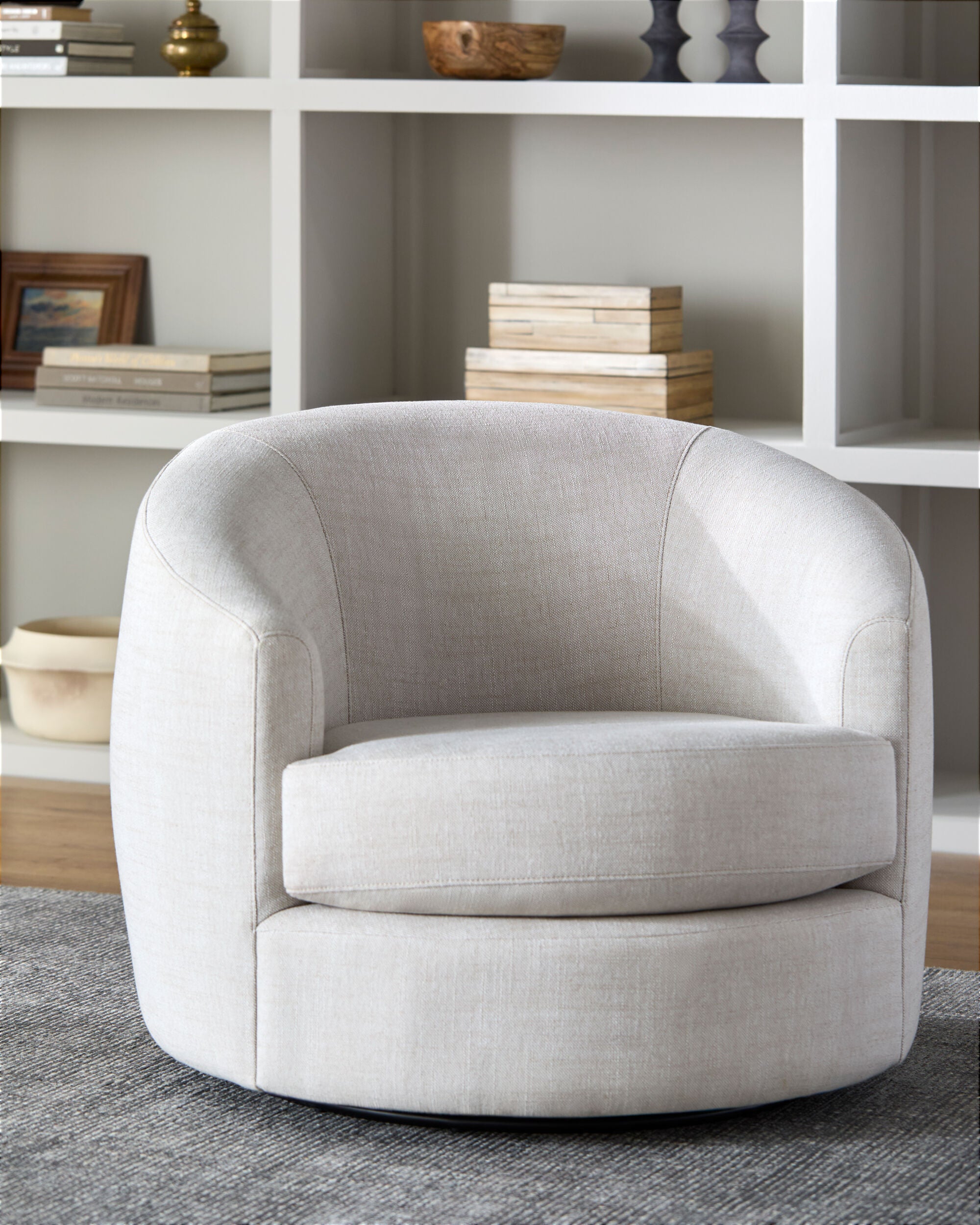 Surya Lindley LDE-002 Swivel Chair