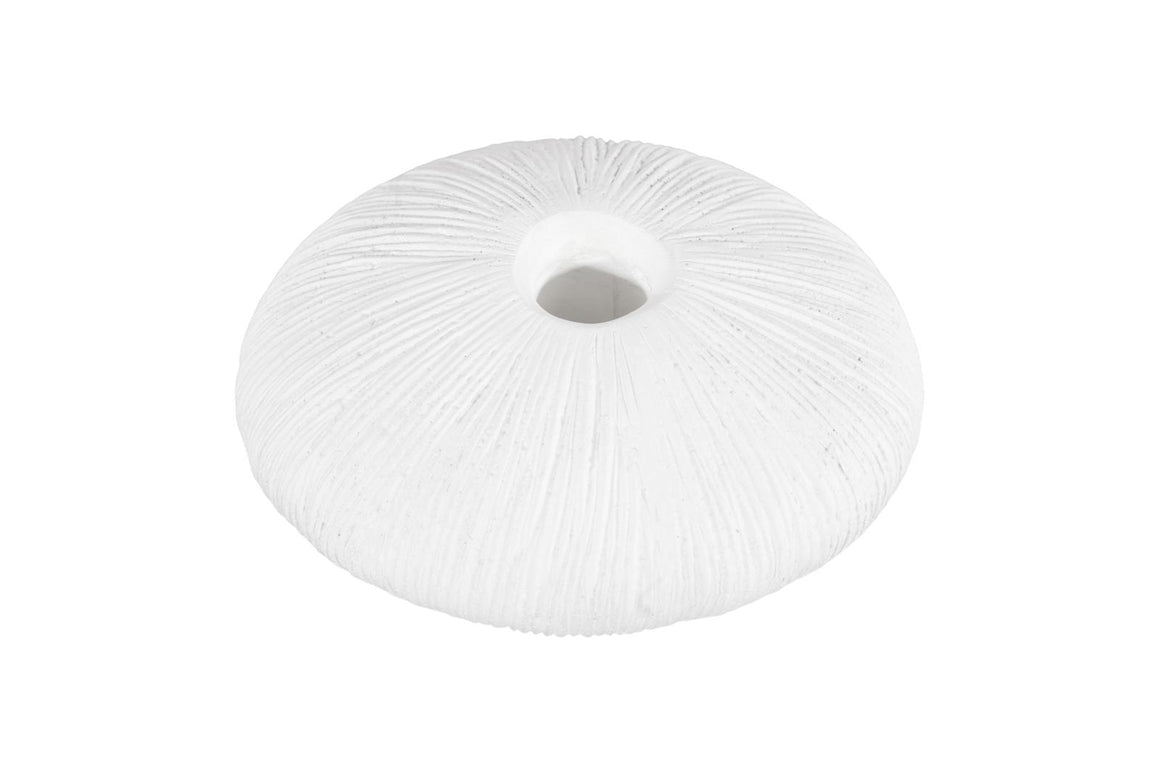 Vasti Vase, Low