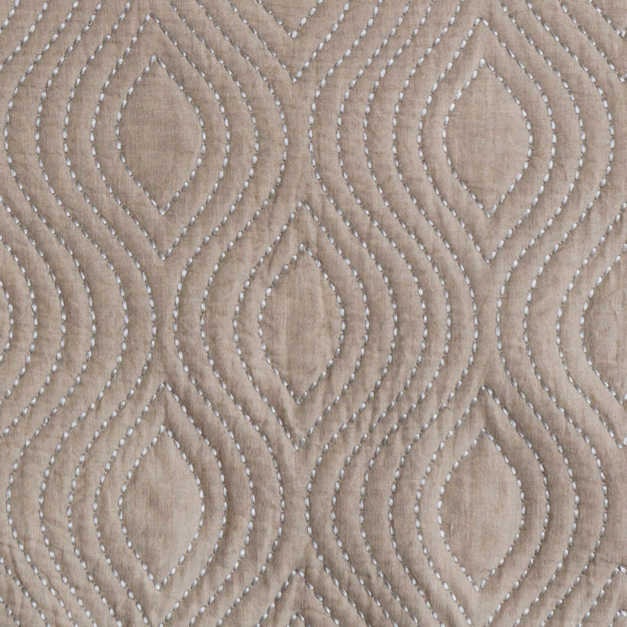 Surya Nile NIL-9000 Quilt
