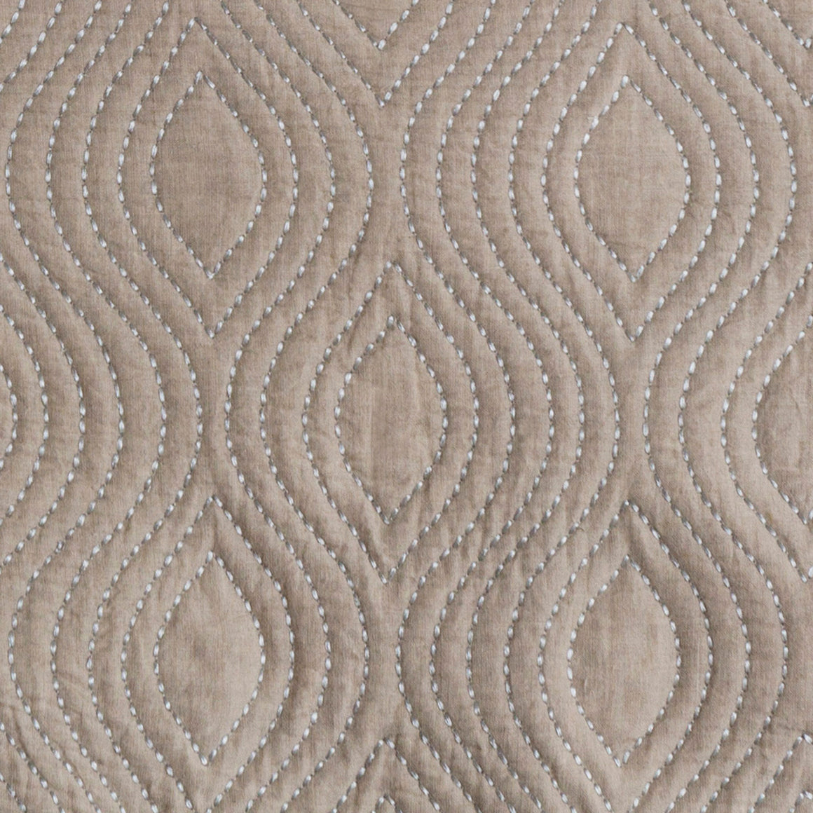 Surya Nile NIL-9000 Quilt