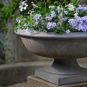 Apsley Urn, Large