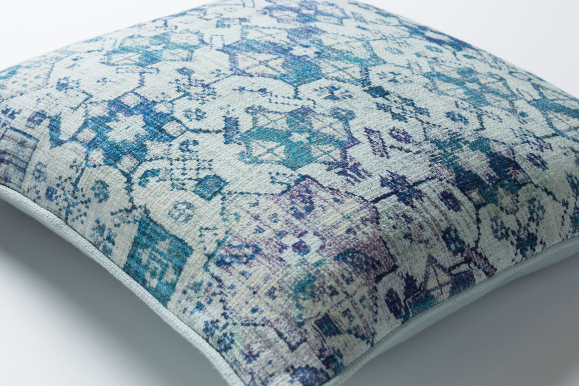 Surya Roxana RXN-003 Accent Pillow