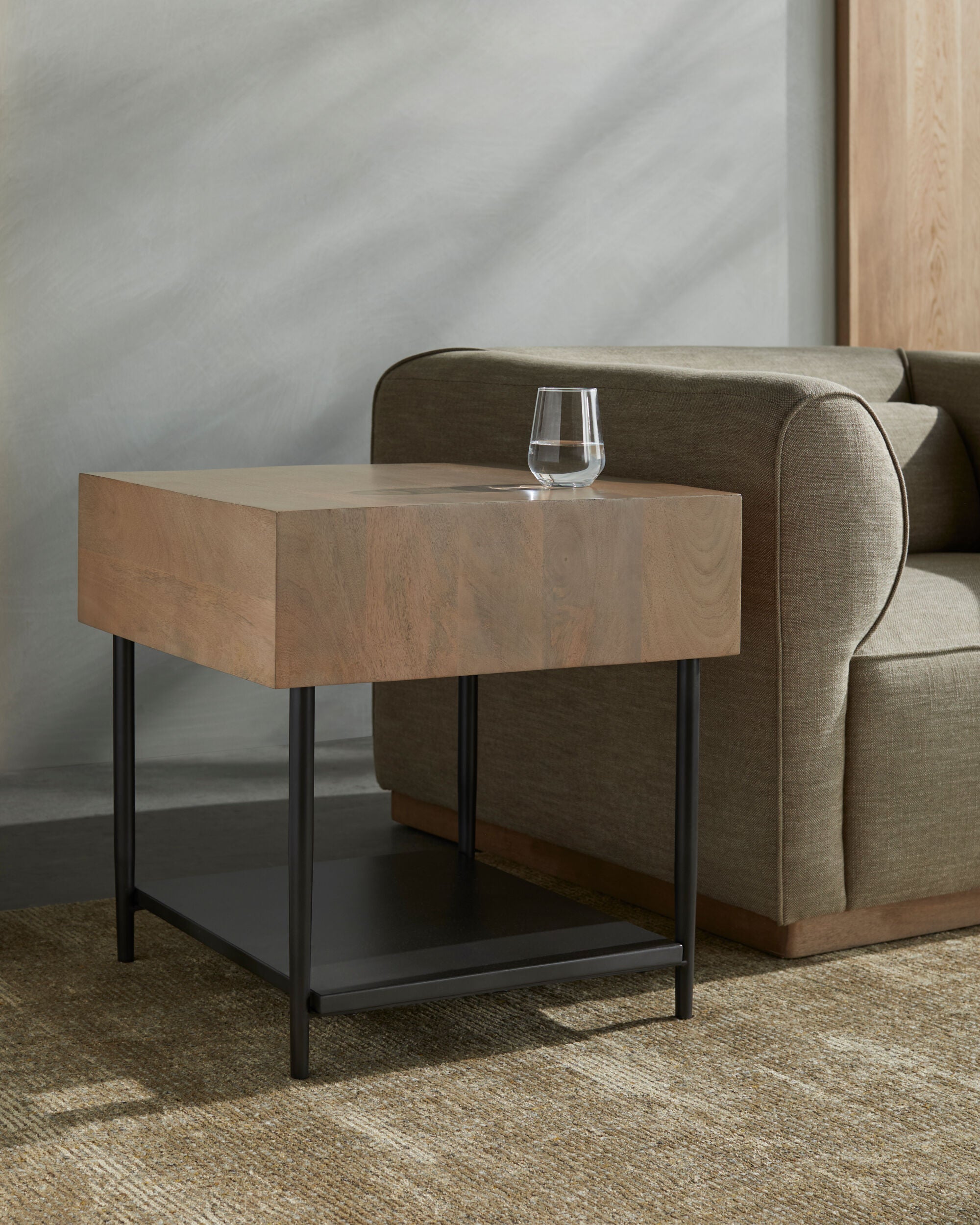 Surya Timo TIMO-003 End Table