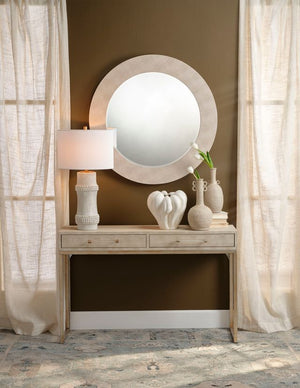 Rail Polyresin Table Lamp, White
