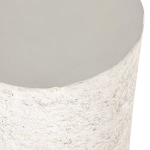 OTERO OUTDOOR ROUND END TABLE-WHITE CONCRETE