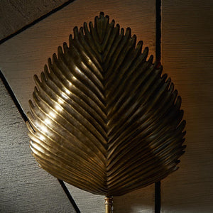 Arteriors Myrtle Tropical Leaf Sconce – Antique Brass
