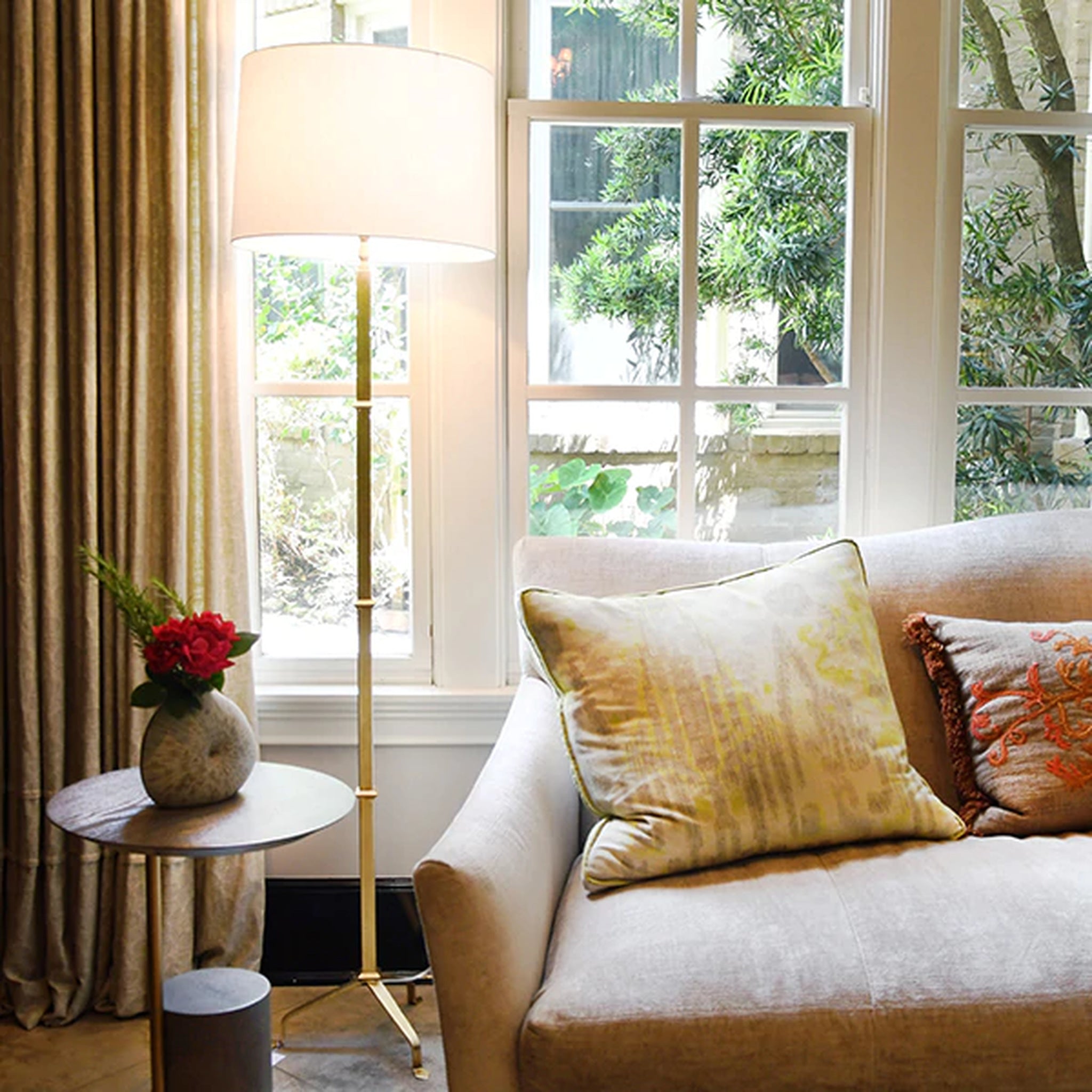 Tripod floor lamp yellow on sale