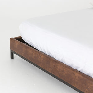 Newhall Wing Tufted King Bed - Vintage Tobacco