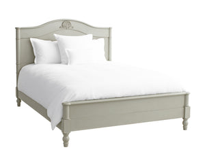 Classic Style Luxe Bed with Shell Detail - Available in 3 Sizes