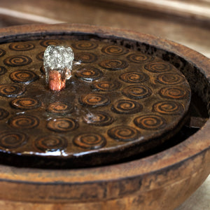 Round Garden Terrace Stone Fountain - Rust Pietra Nuova Patina