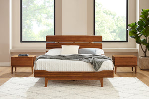 Currant Queen Platform Bed, Amber