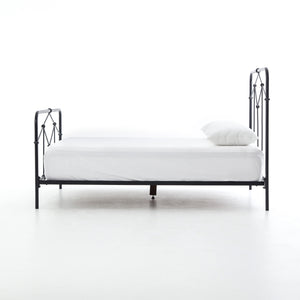 Casey Iron King Bed - Black