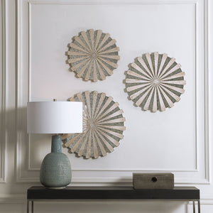 Daisies Mirrored Circular Wall Decor, S/3