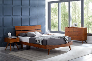 Summit Queen Bed, Amber